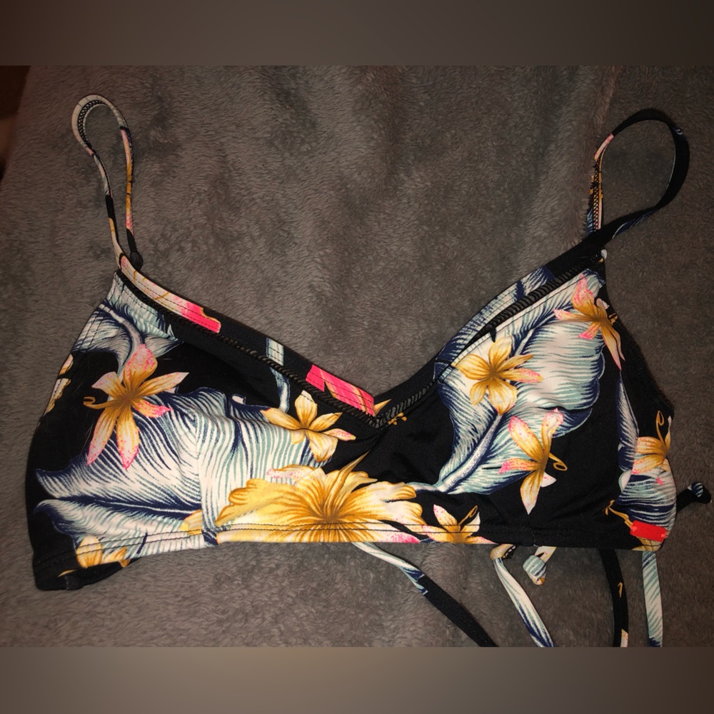 Roxy bikini top